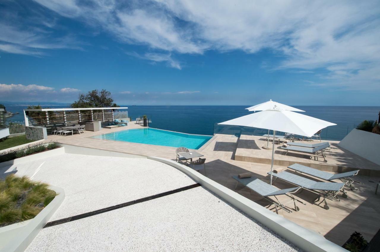 B&B Capo Torre Resort & Spa Albisola Superiore Eksteriør bilde