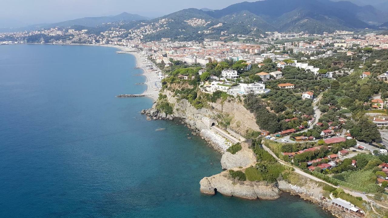 B&B Capo Torre Resort & Spa Albisola Superiore Eksteriør bilde